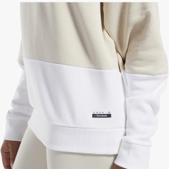Core 10 by Reebok Women's Oversized Color Block Crewneck Sweatshirt, Medium - Picture 7 of 9